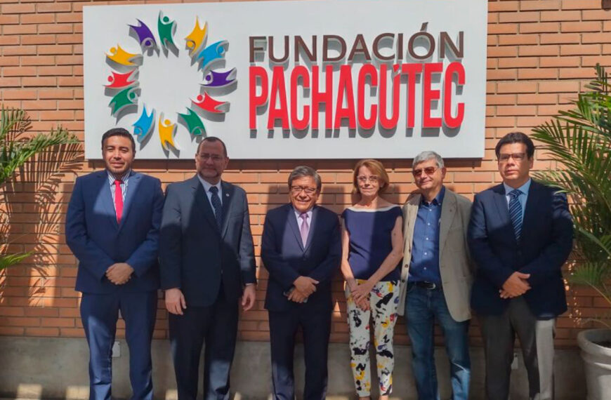 Ciro Castillo, Gobernador Regional del Callao, visita la Fundación Pachacútec