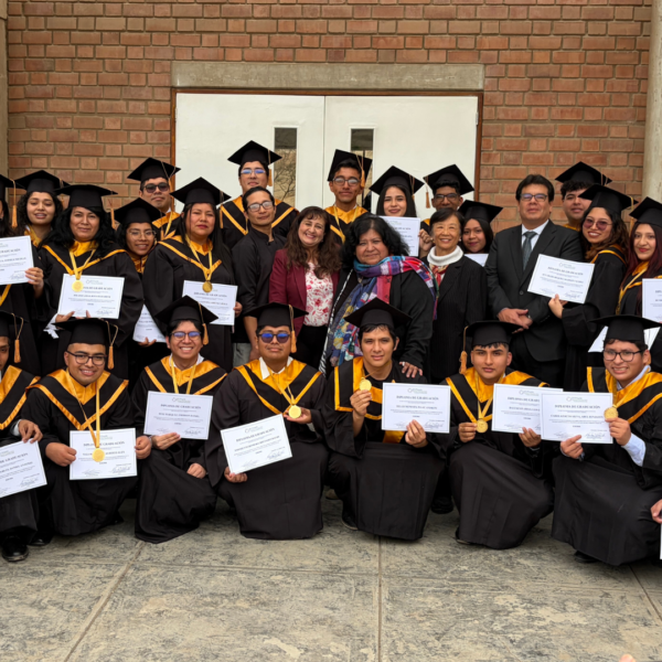 Fundación Pachacútec gradúa a más de 100 estudiantes de las promociones 2025-I, 2025-II y 2026-I